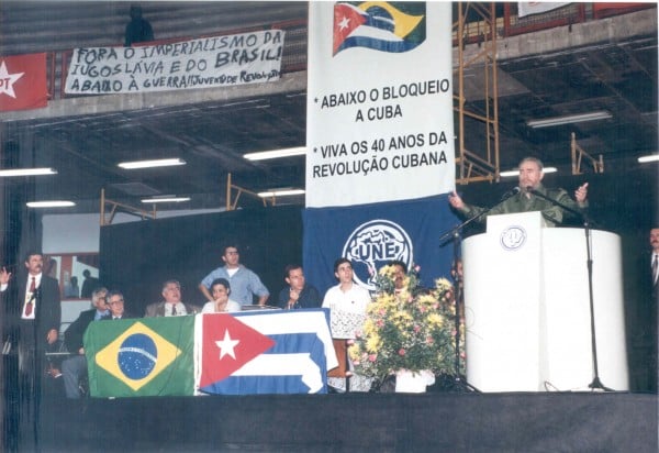 Fidel Castro no 46º congresso UNE - BH, 1999